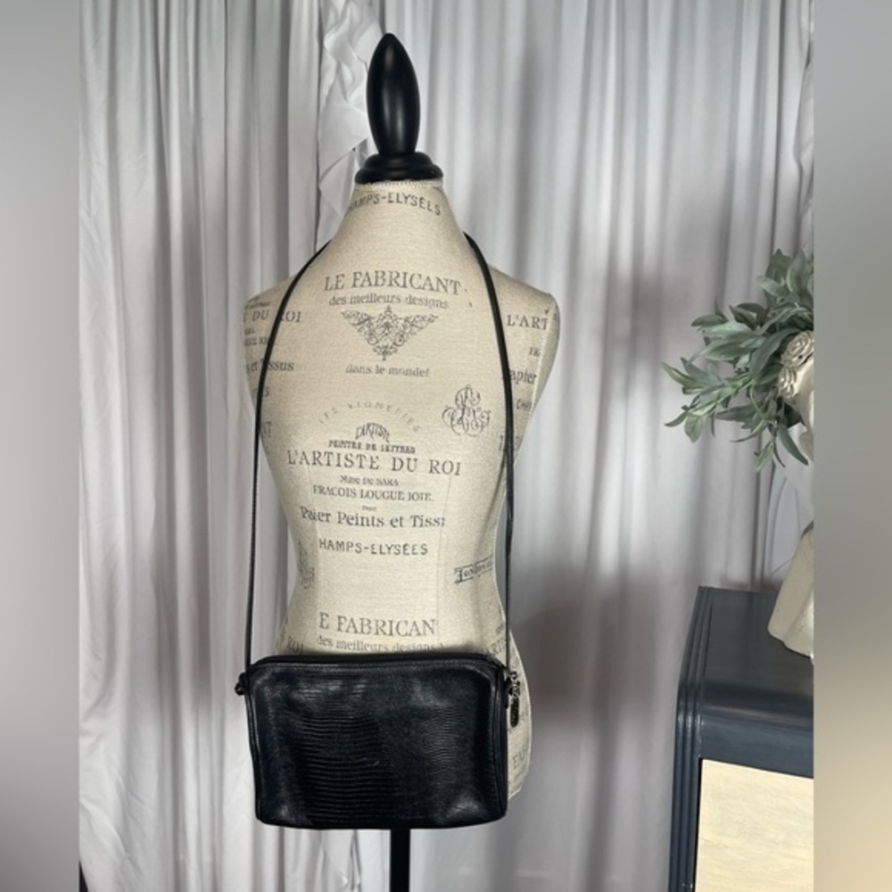 Austin Designs Vintage Black Leather Crossbody Bag
